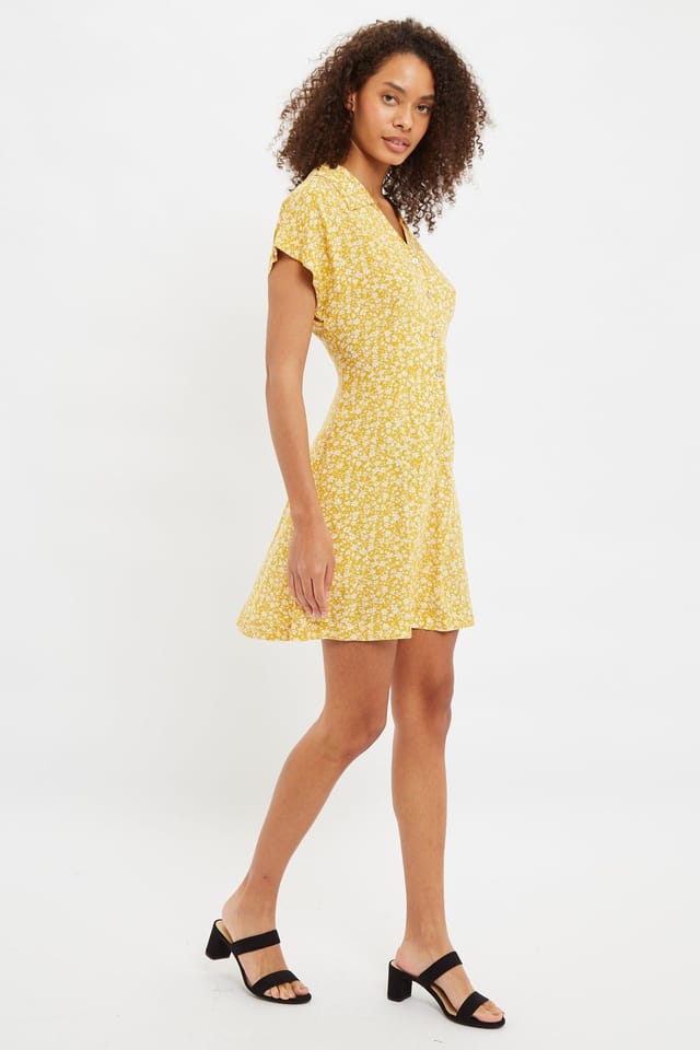 Louche Louche Women's Prudence Micro Blossom Print Short Sleeve Laced Back Mini Dress In in Yellow - 2