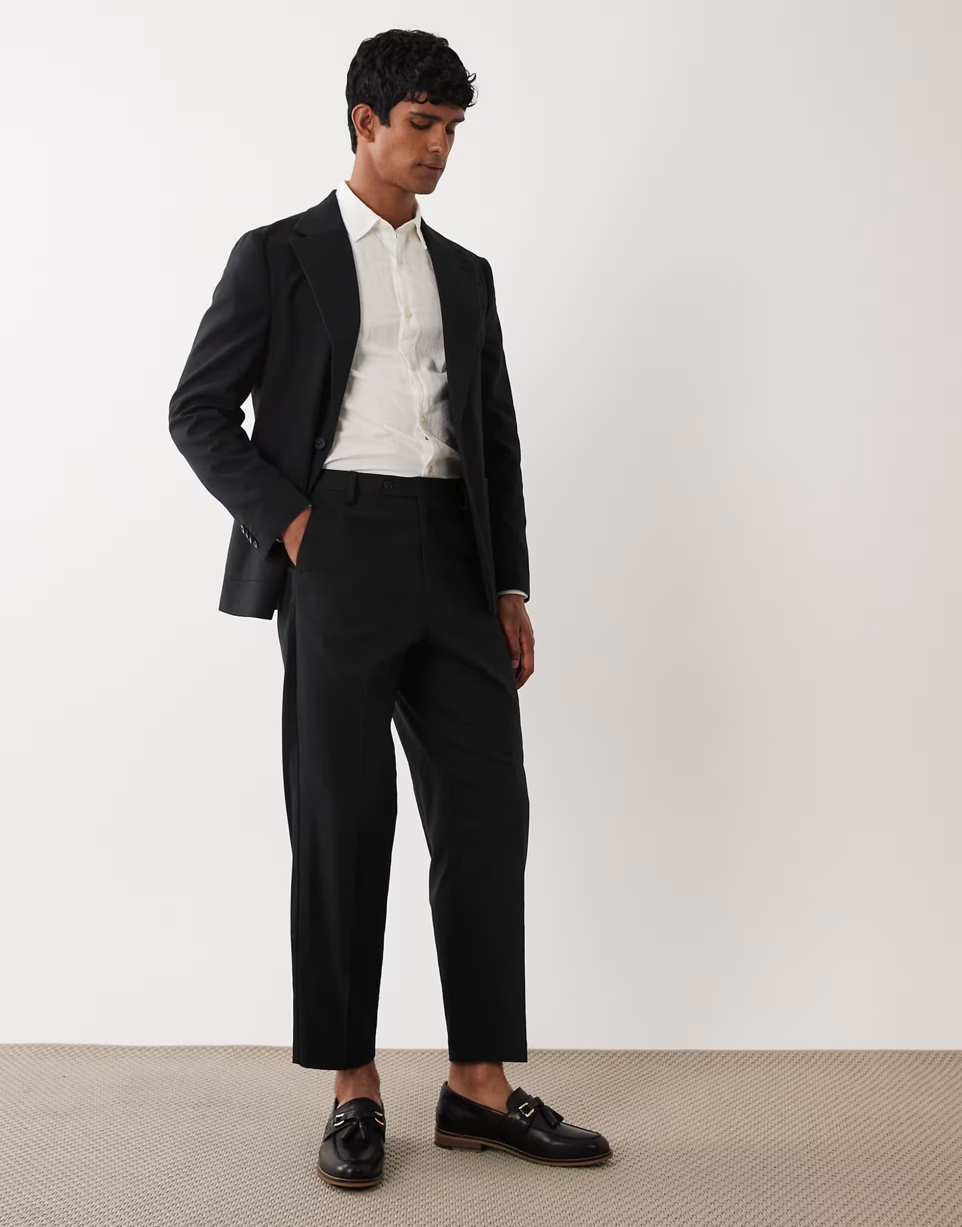 ASOS ASOS DESIGN carrot fit suit trousers in black slub texture