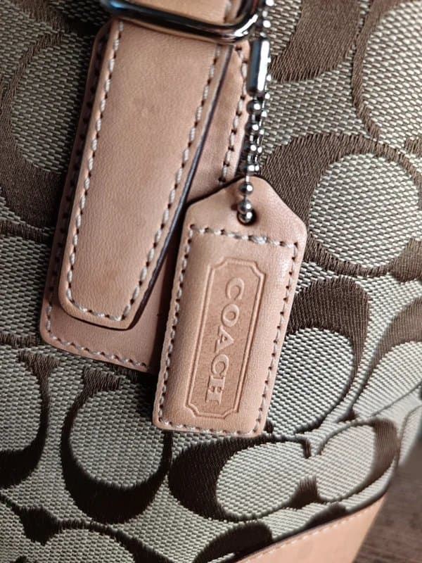 Coach Coach Vintage Y2k Tan Brown Signature C Hamptons Bag Handbag