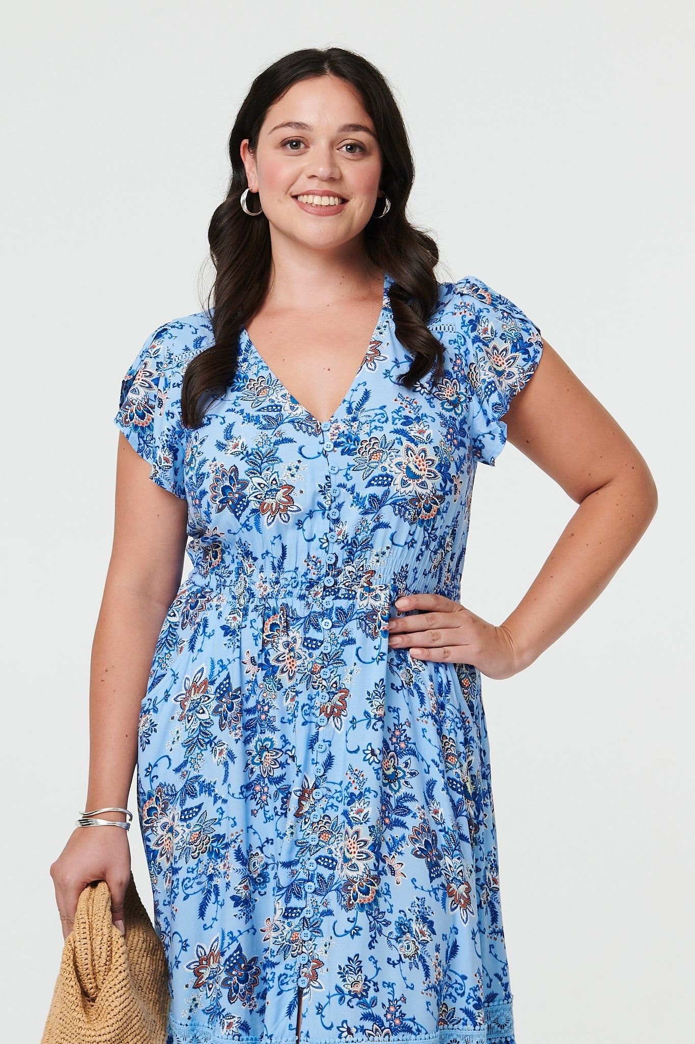 Izabel London Izabel London Women's Curve Floral Cap Sleeve Lace Midi Dress in Blue - 4