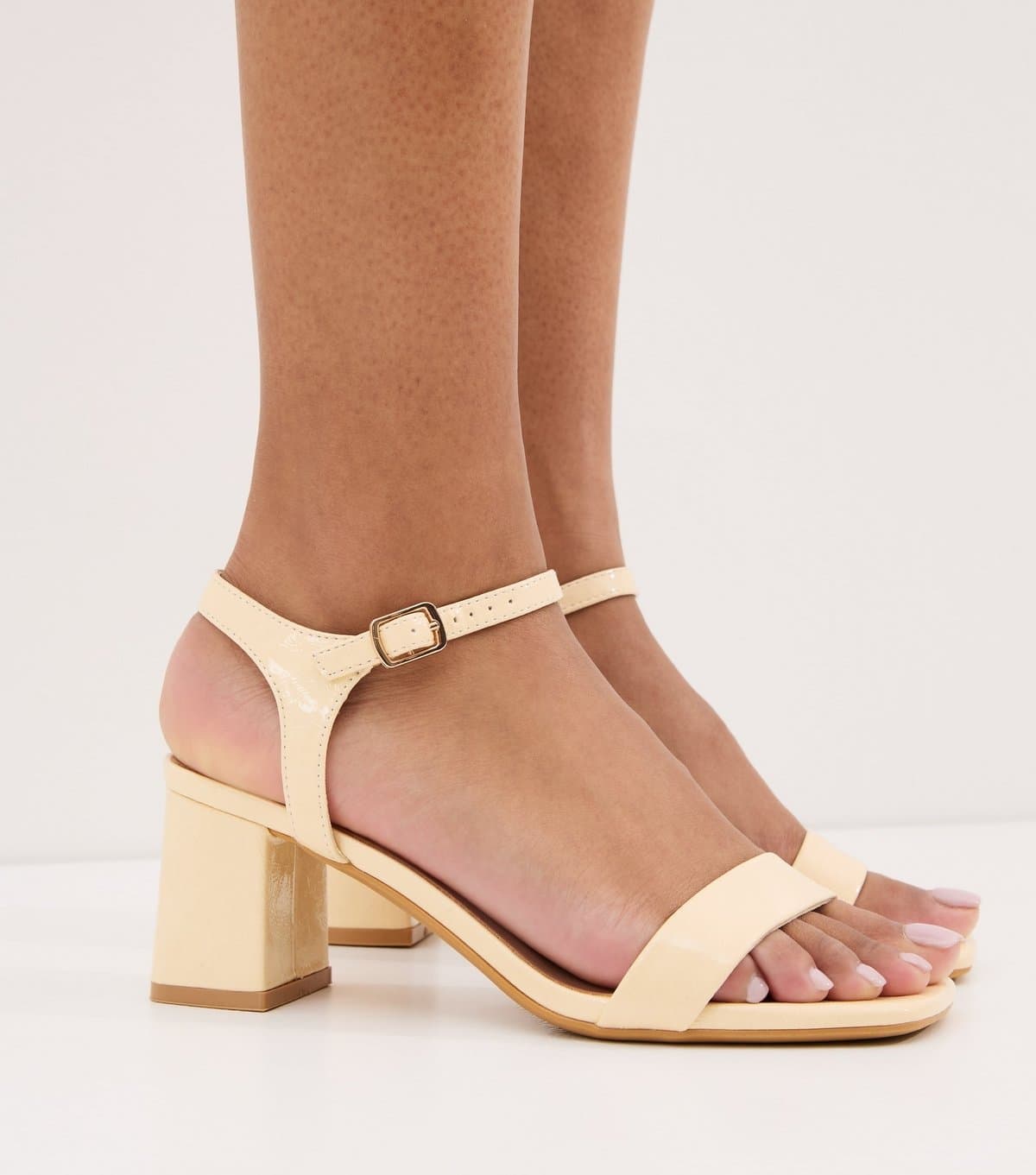 New Look Women's Light Yellow Faux Leather Block Heel Sandals Vegan New Look