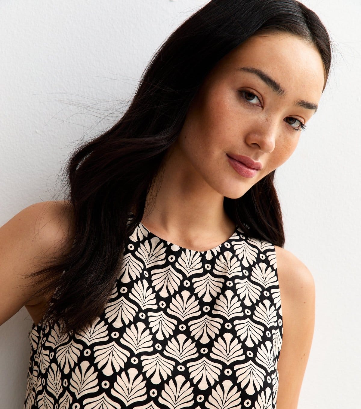 New Look Black Floral Print Sleeveless Top