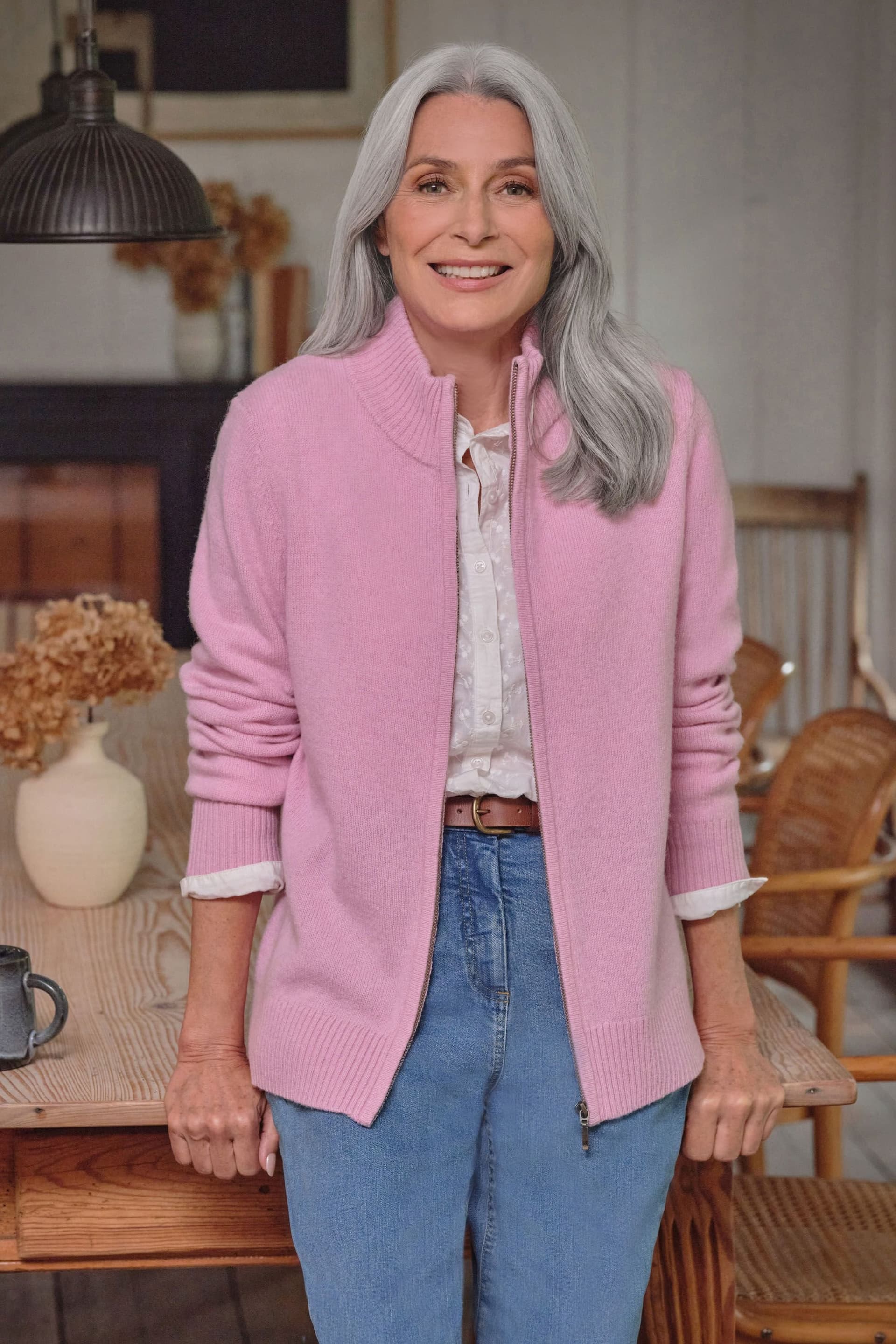 WoolOvers WoolOvers Women's 100% Wool Fitted Zip Thru Cardigan in Light Pink