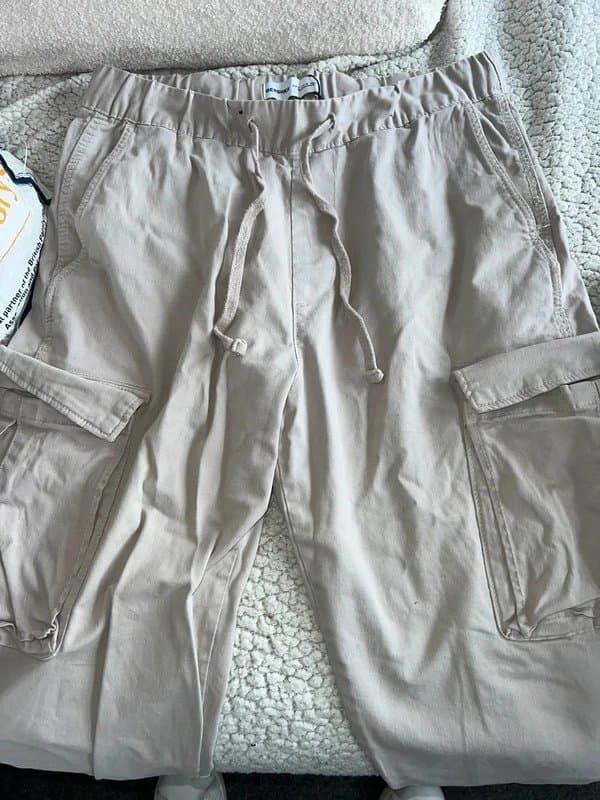 Bershka Bershka oversized toggle bottom cargo pants