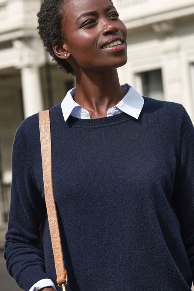 Pure Collection Pure Collection Women's Womens Cashmere Boyfriend Sweater in Navy - 2
