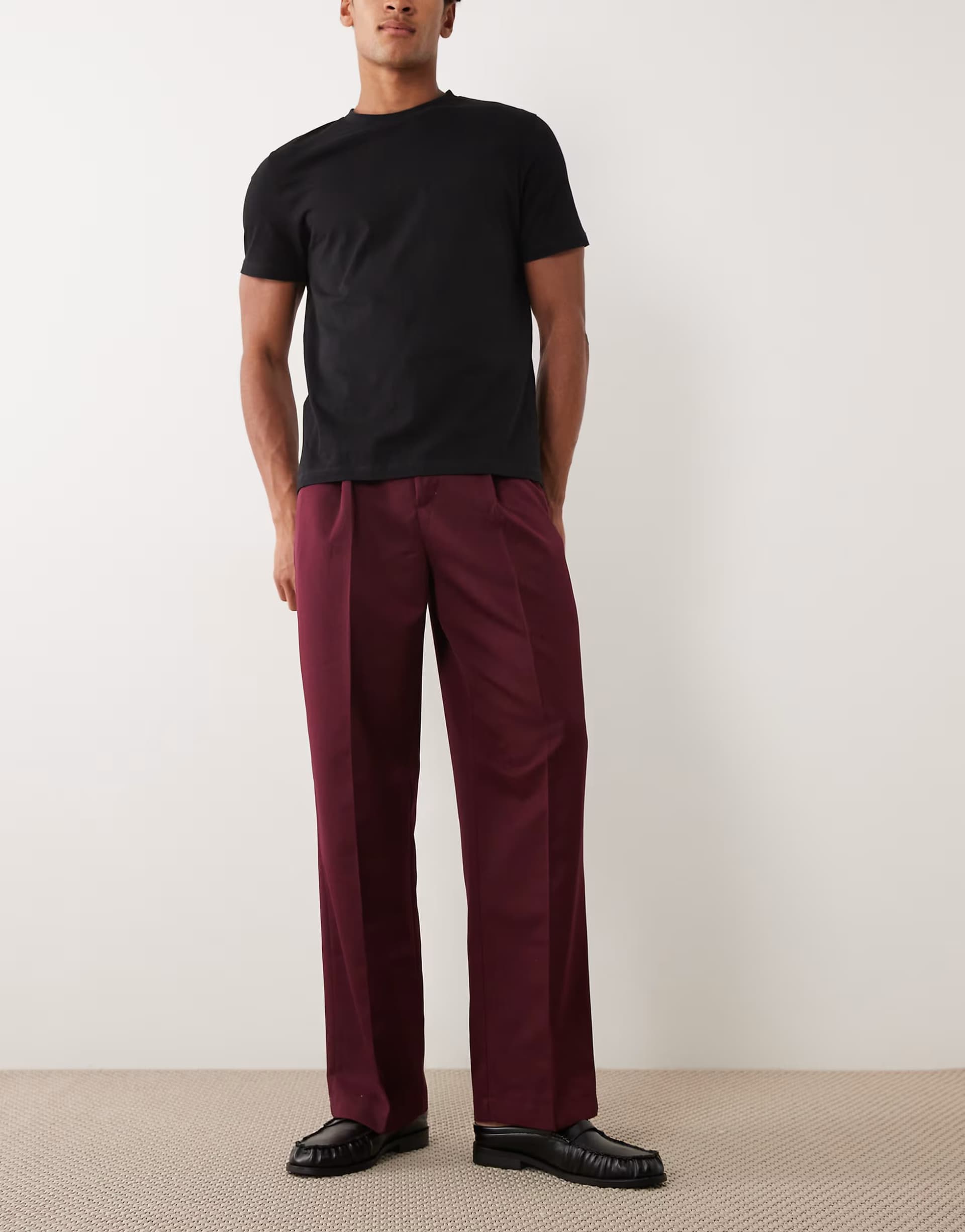ASOS ASOS DESIGN smart pleated wide leg trousers in burgundy
