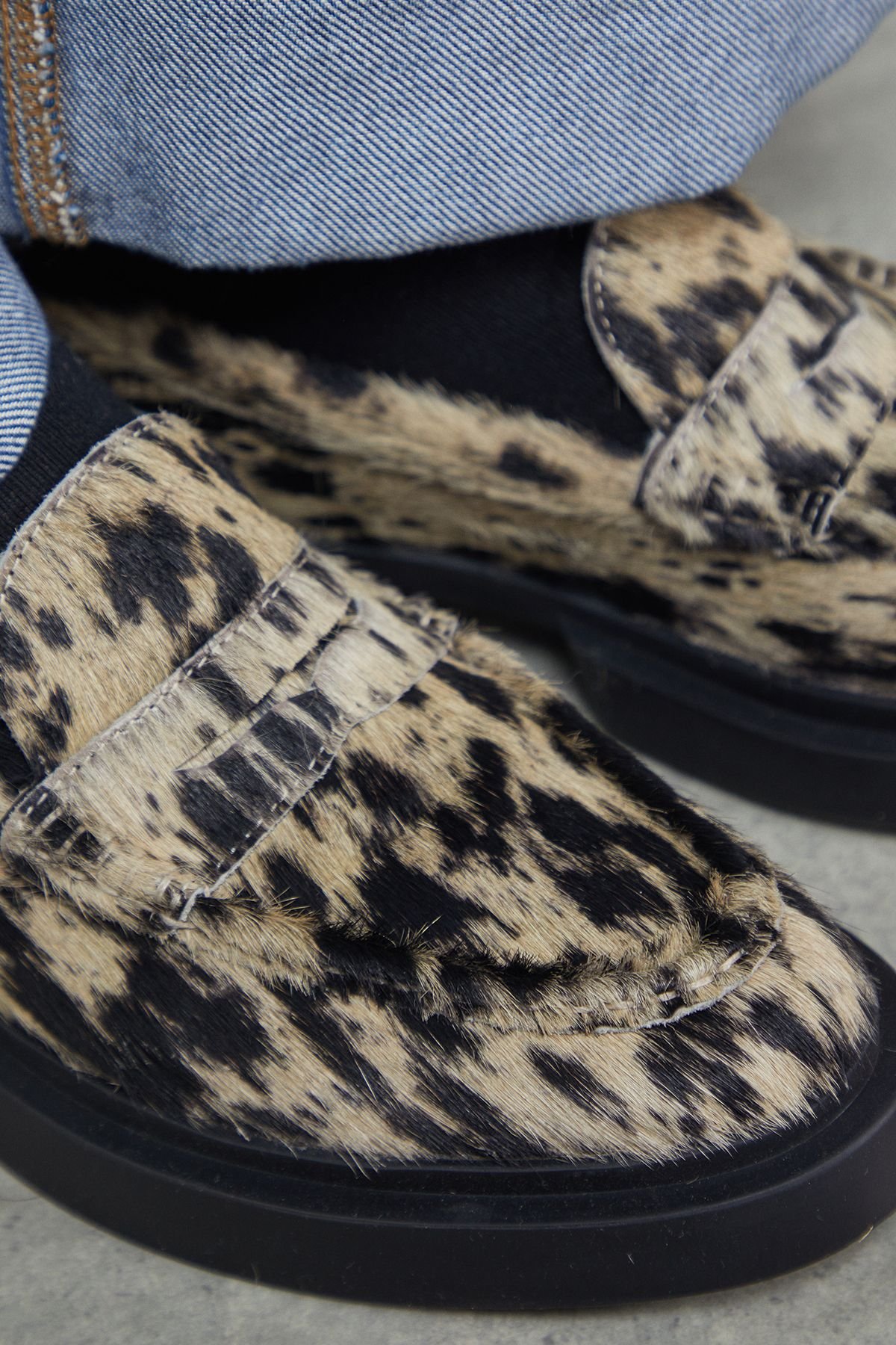 Faith Faith Women's : Barrie Cow Print Pony Chunky Penny Loafers in Beige - 4