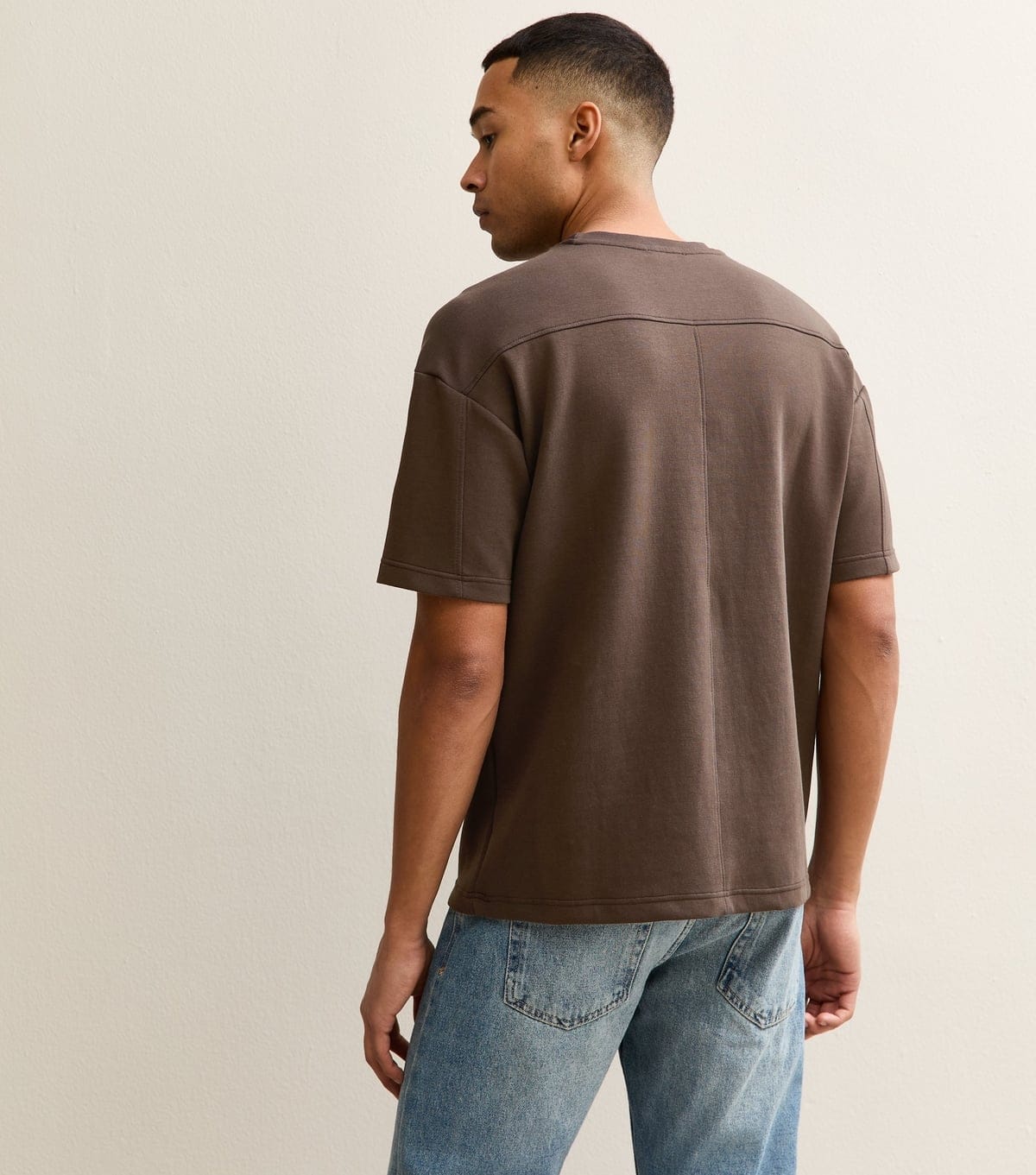 New Look Men's Dark Brown Oversized Short Sleeve T-Shirt New Look - 4