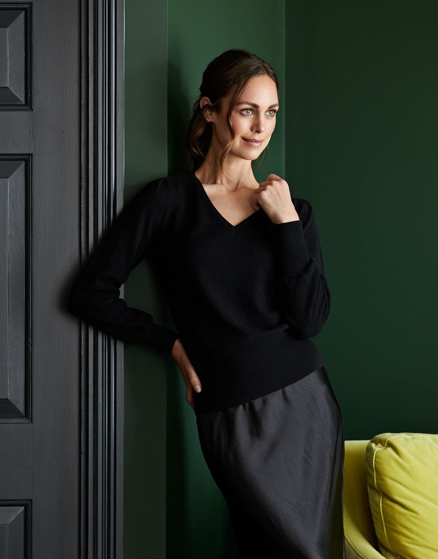 Cove Cove Women's Isabella Wool Cashmere Jumper in Black