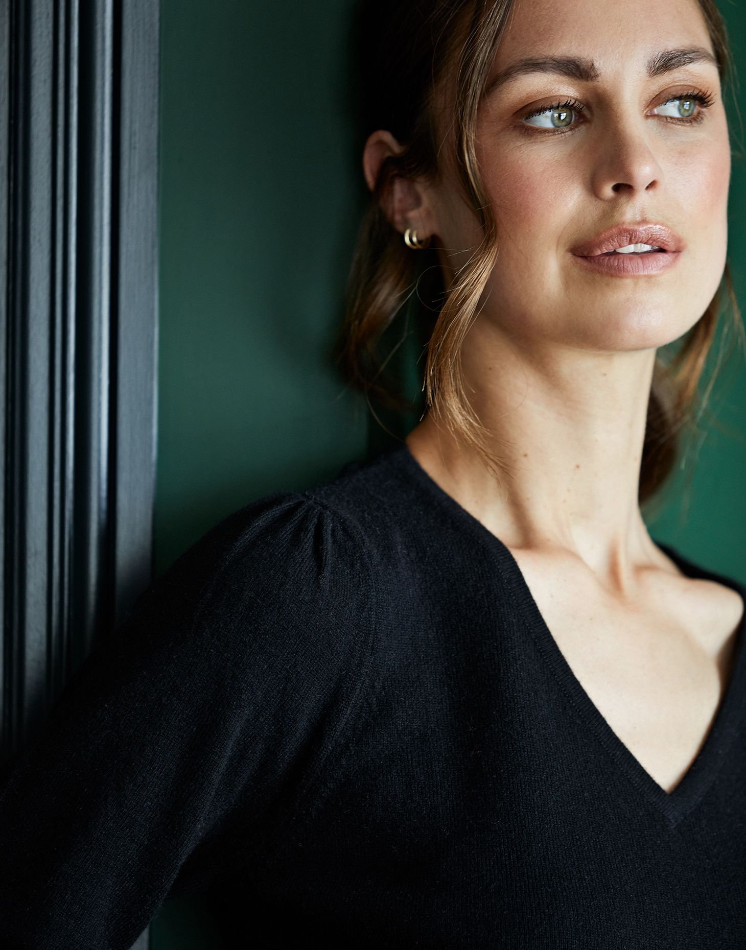 Cove Cove Women's Isabella Wool Cashmere Jumper in Black - 3