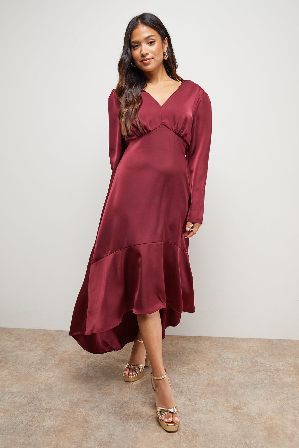 Oasis Oasis Women's Petite Satin Puff Sleeve V Neck High Low Hem Midi Dress in Merlot - 2