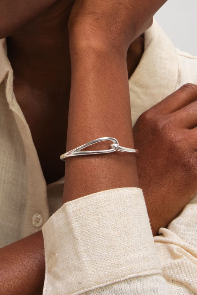 Inicio Inicio Women's Sterling Silver Plated Polished Open Link Cuff - Gift Pouch - 3