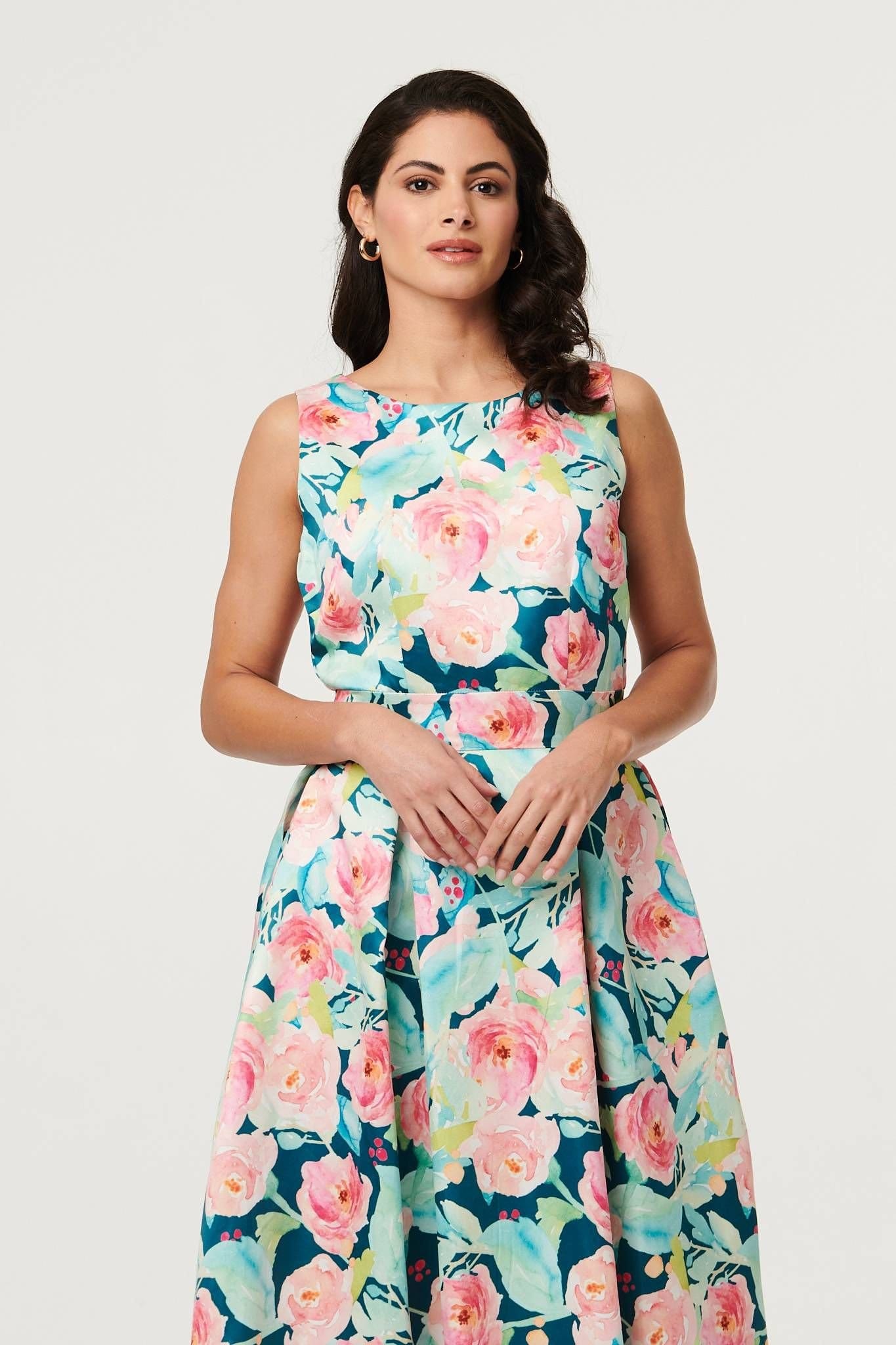 Izabel London Izabel London Women's Floral Sleeveless Pleat Front Midi Dress in Blue - 4