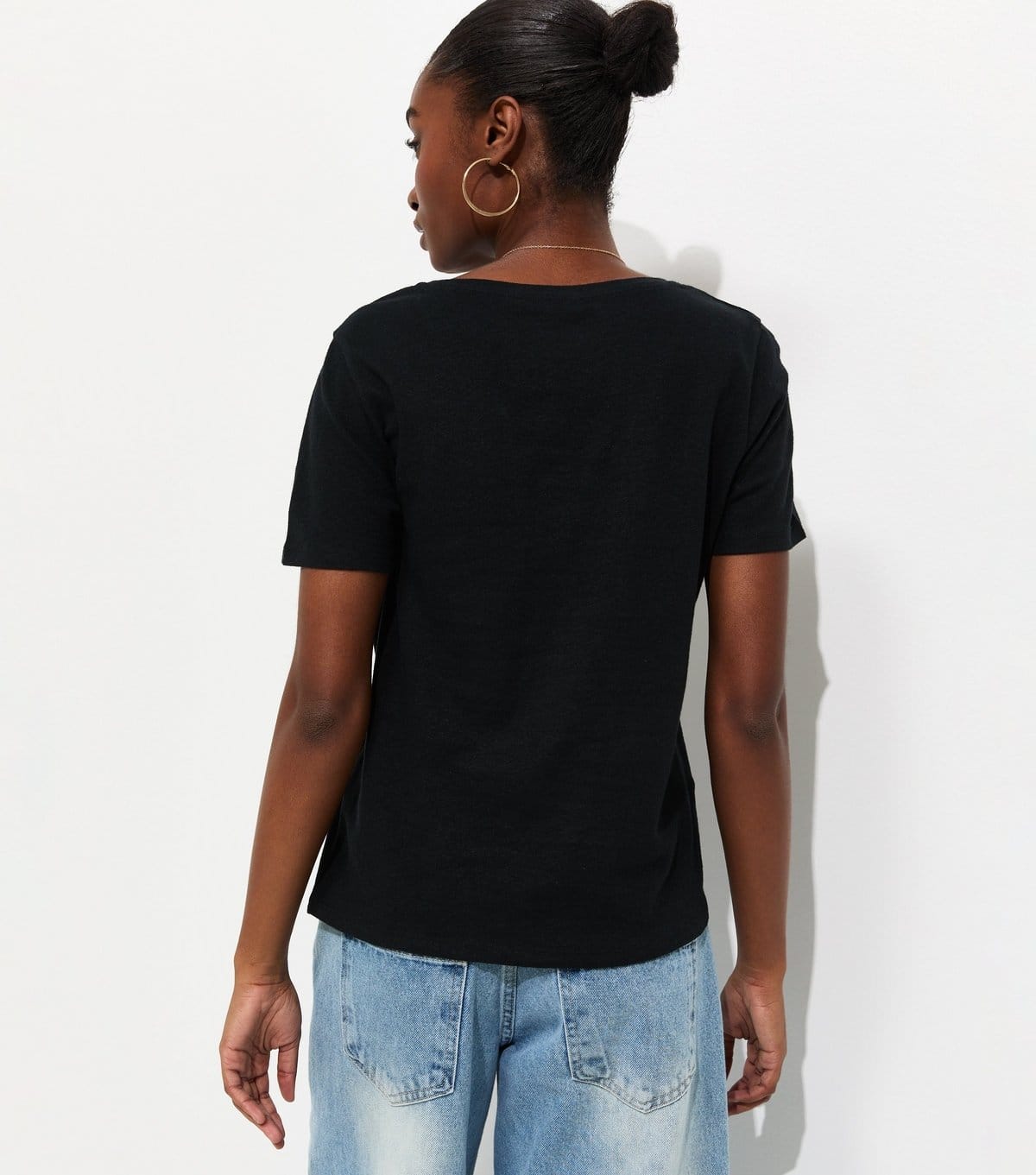 New Look Women's Premium Black Linen Rich V Neck T-Shirt New Look - 4