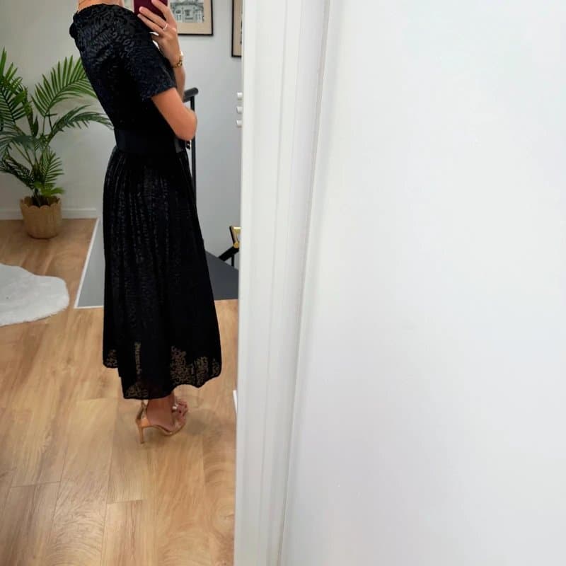 Never Fully Dressed Never fully dressed black velvet leopard print short sleeve belted long maxi dress in size 8