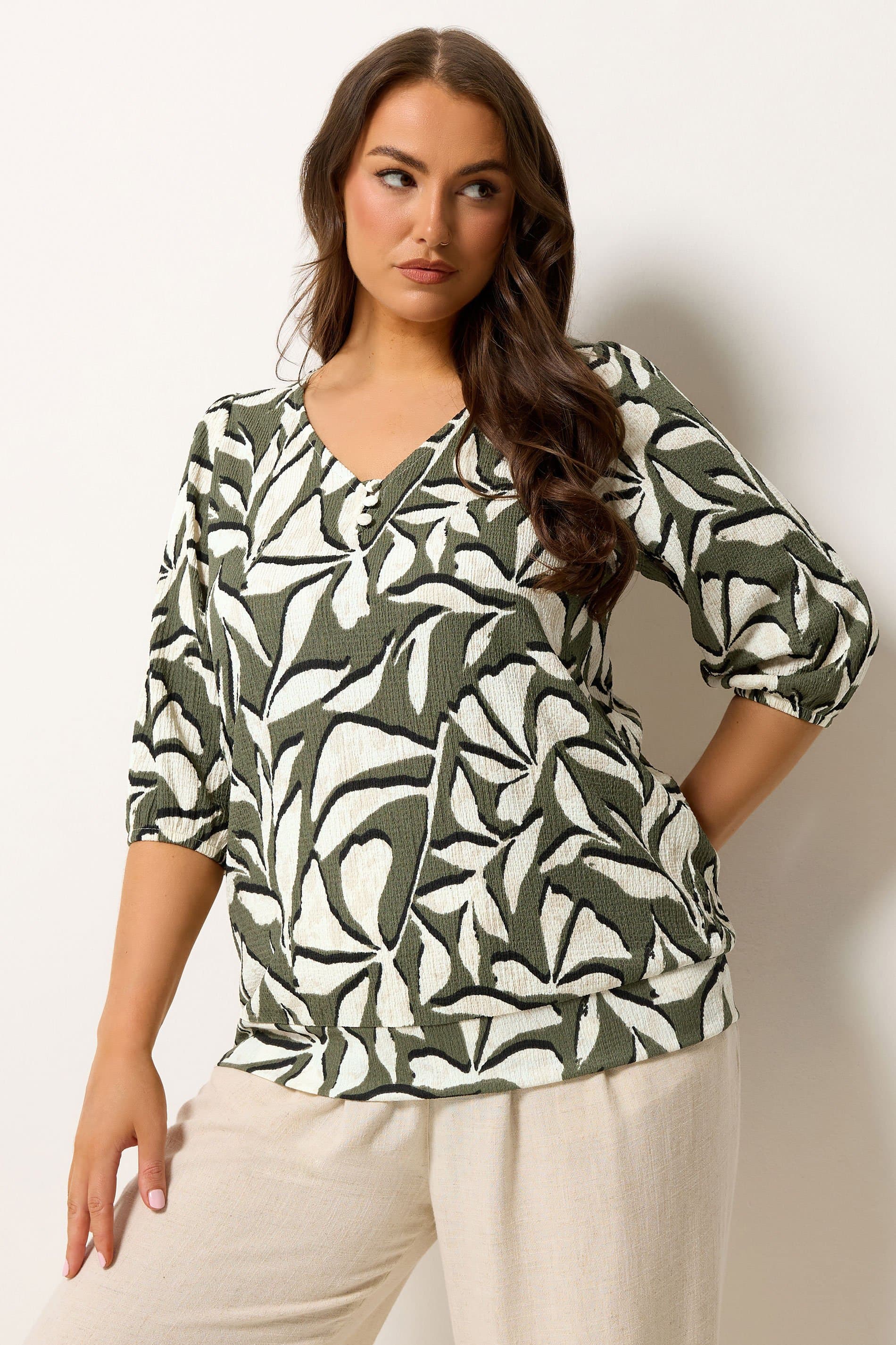 Yours Plus Size Sage Green & White Leaf Print Puff Sleeve Top