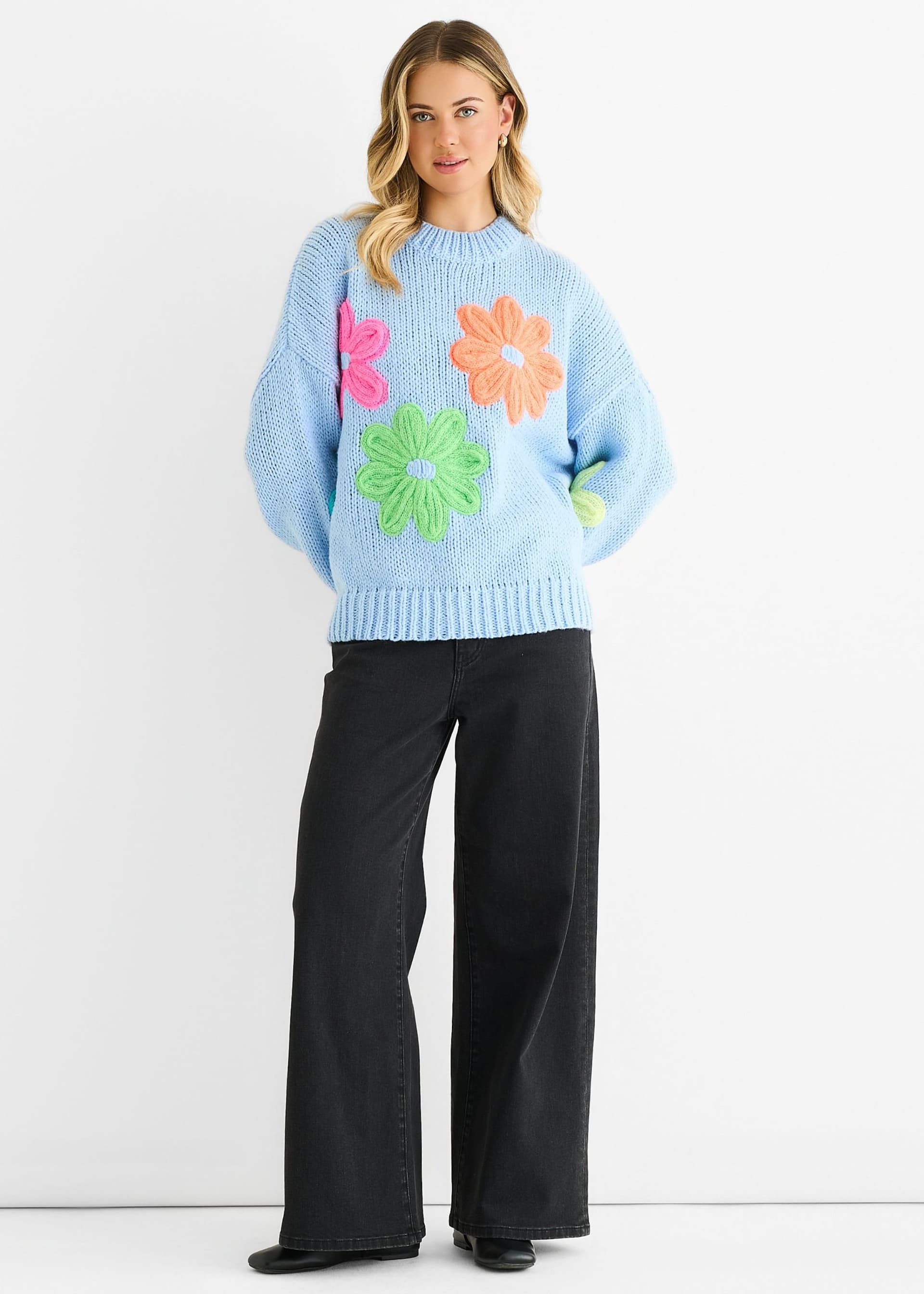 Gini London Gini London Women's Blue Floral Crochet Chunky Knit Oversized Jumper