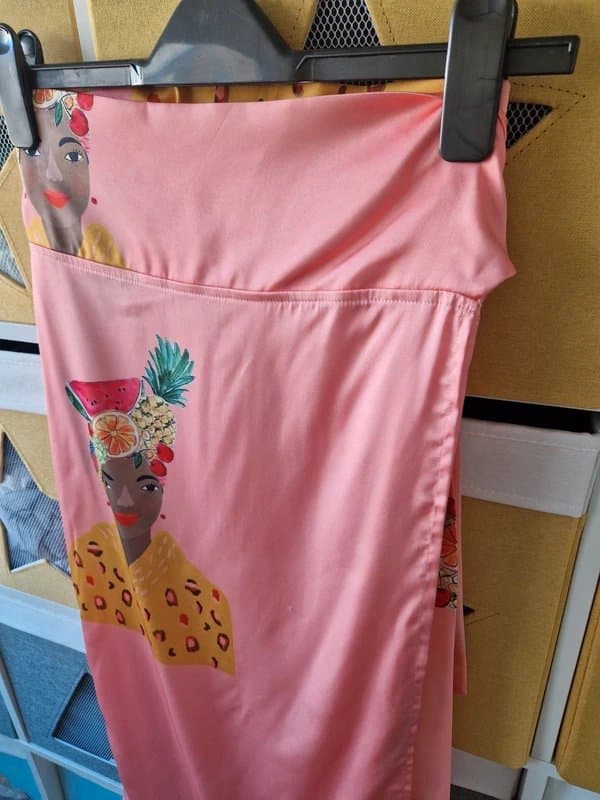 Never Fully Dressed Never fully dressed women's Woman with Fruit Basket Jaspre skirt size S/M (8-10)