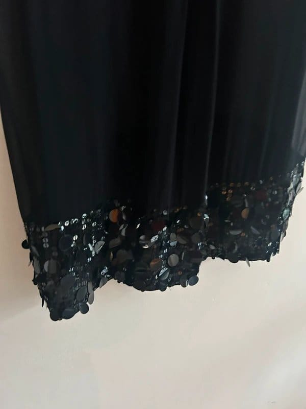 Warehouse 🖤Vintage Warehouse Black Sleeveless Embellished Sheer Sequin Hem Blouse Top – Size 12🖤 - 1