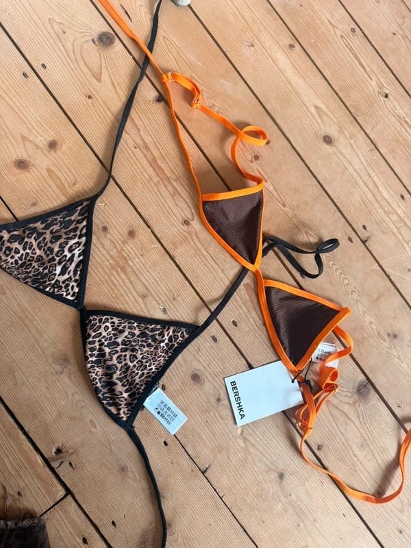 Bershka Bershka bikini tops size XS leopard and orange and brown - 1