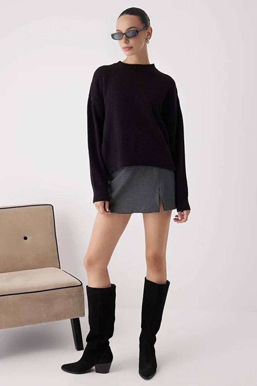 WOVCOR WOVCOR Women's Alpaca Wool Blend Premium Oversize Knit Sweater in Black - 2