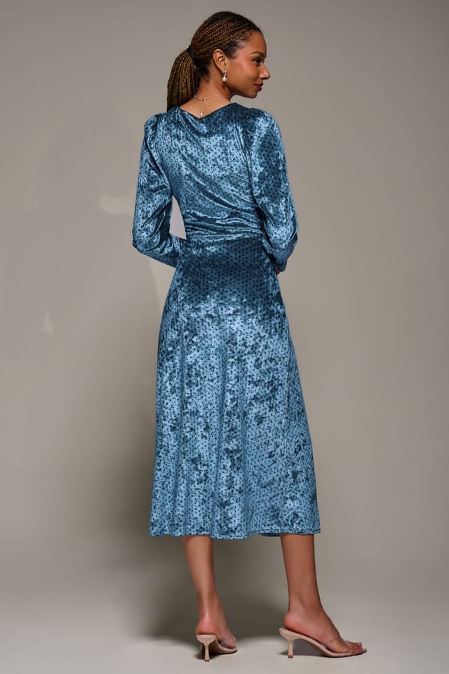 Jolie Moi Jolie Moi Women's Long Sleeve Velvet Tie Detail Midi Dress in Blue - 2