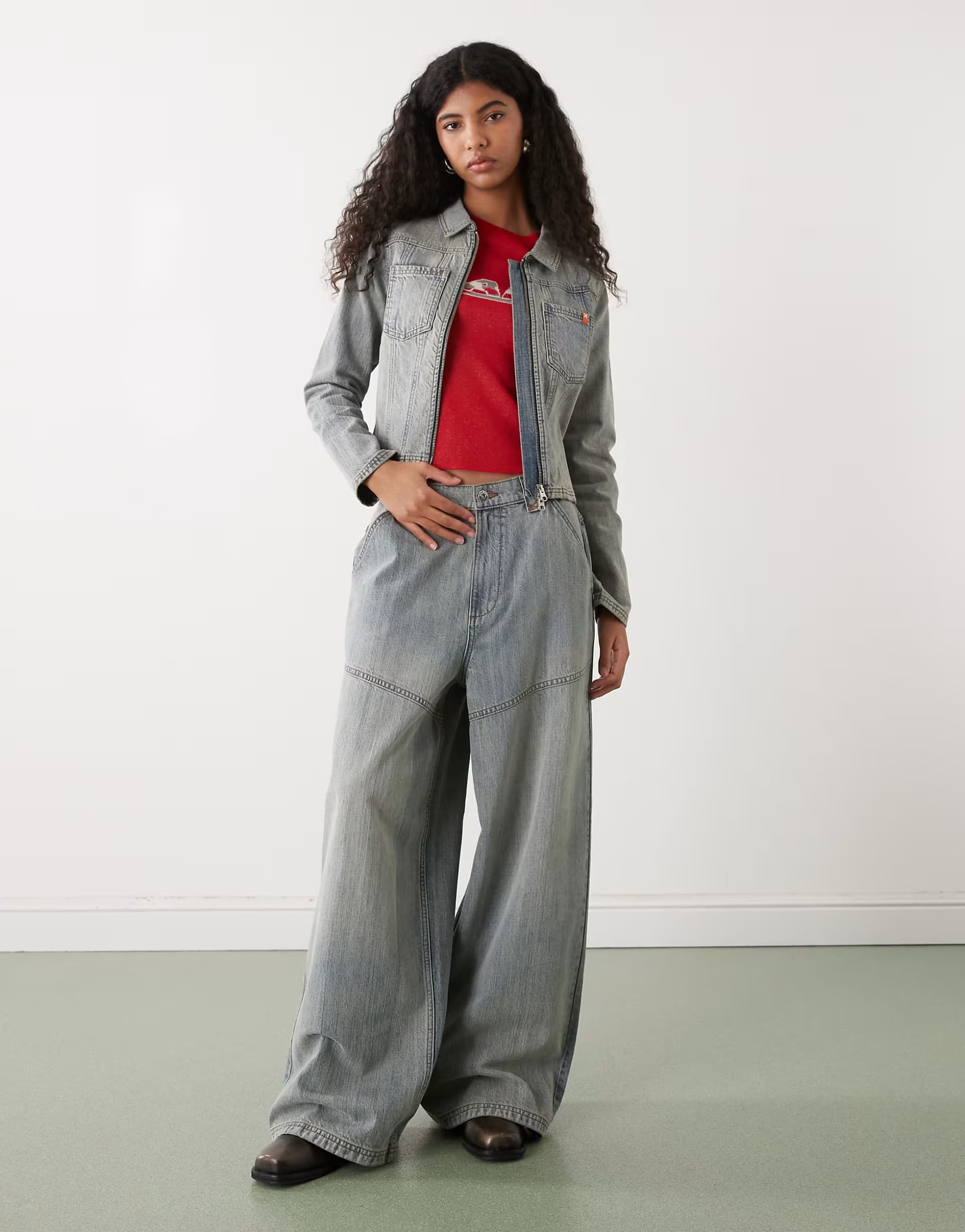 ASOS COLLUSION XL baggy jean with seam details in light wash