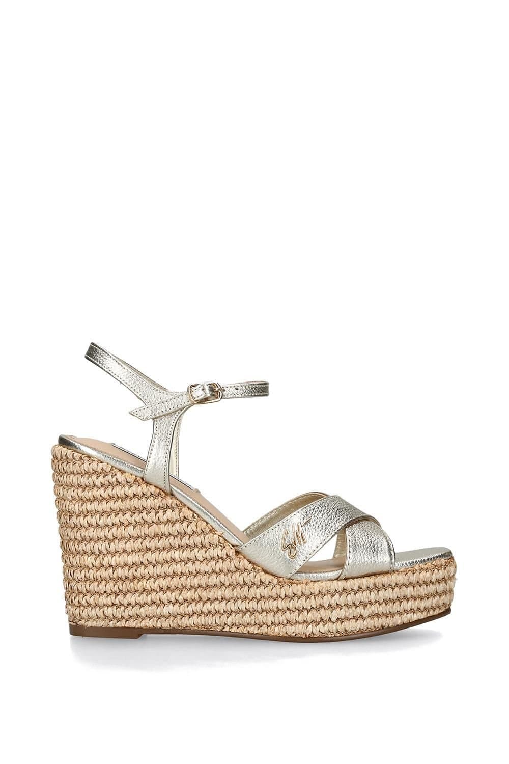 Steve Madden STEVE MADDEN Women's 'Cylo Gold' Leather Sandals in Gold