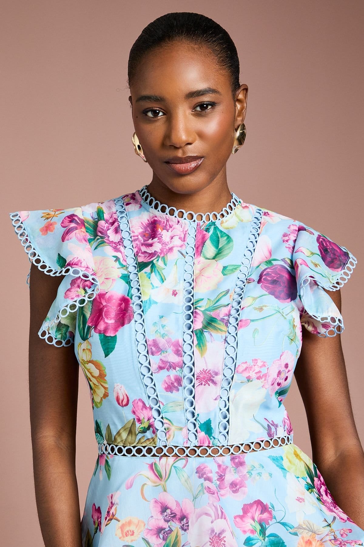 Coast Coast Women's Lace Trim Tiered Organza Midi Dress in Pale Blue - 4