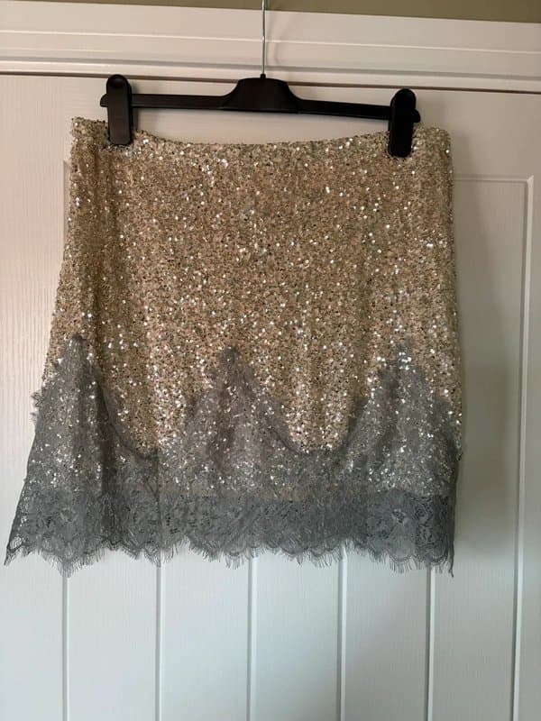 Never Fully Dressed Never Fully Dressed Sequin & Lace Mini Skirt – UK 18 – Gold/Silver