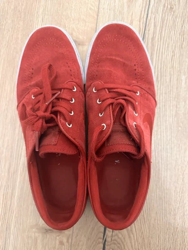 Nike SB Dark Red Nike SB Janoski trainers