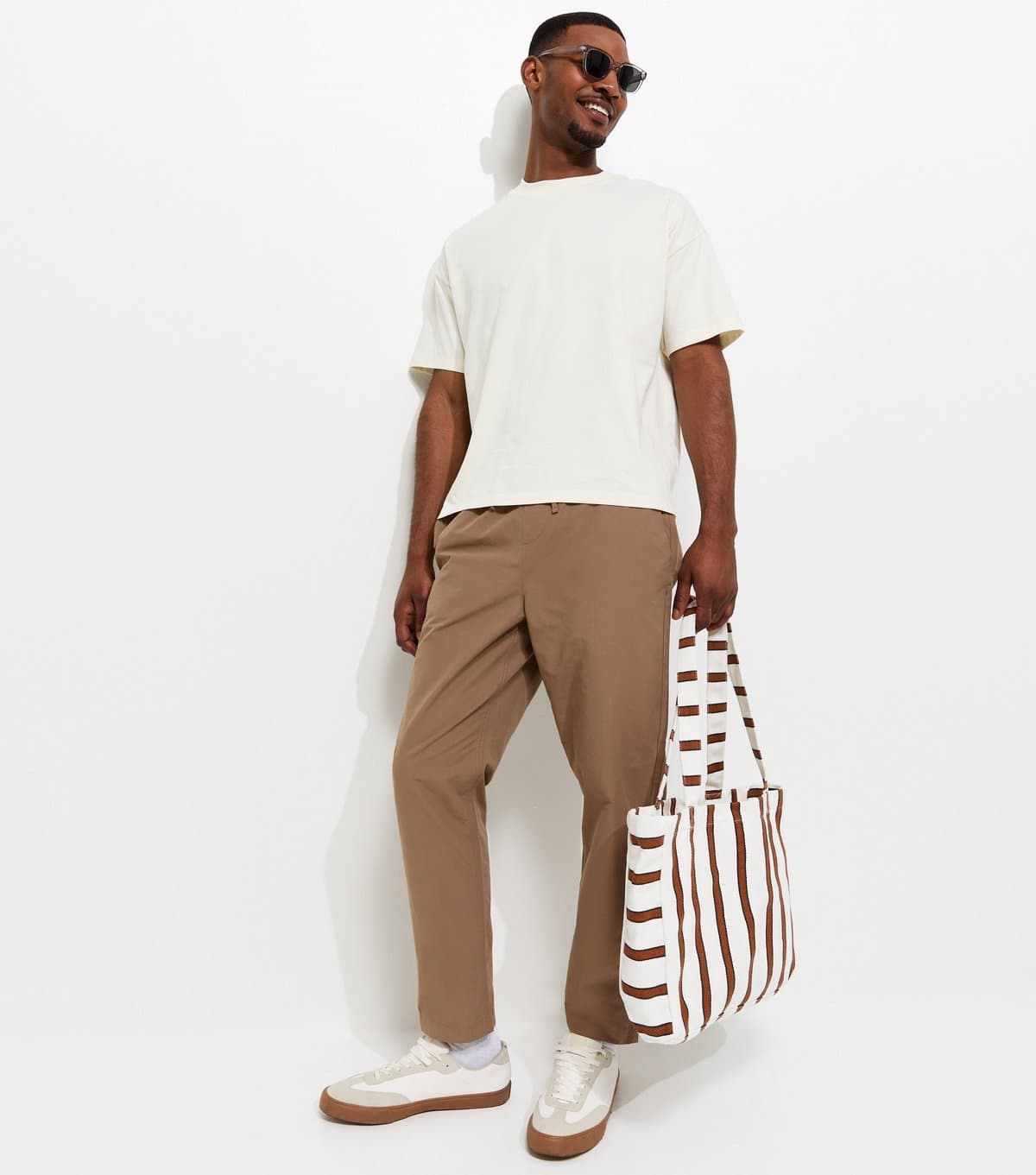 New Look Men's Brown Regular Pull On Trousers New Look