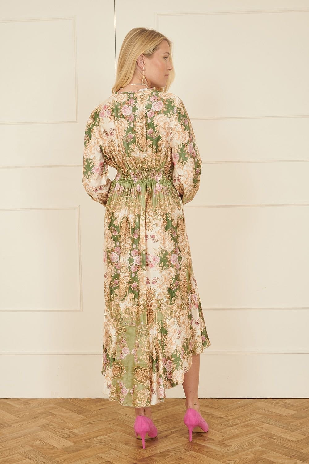 Yumi Yumi Women's Green Viscose Scarf Print Tie Front Midi Dress With Dip Hem - 4