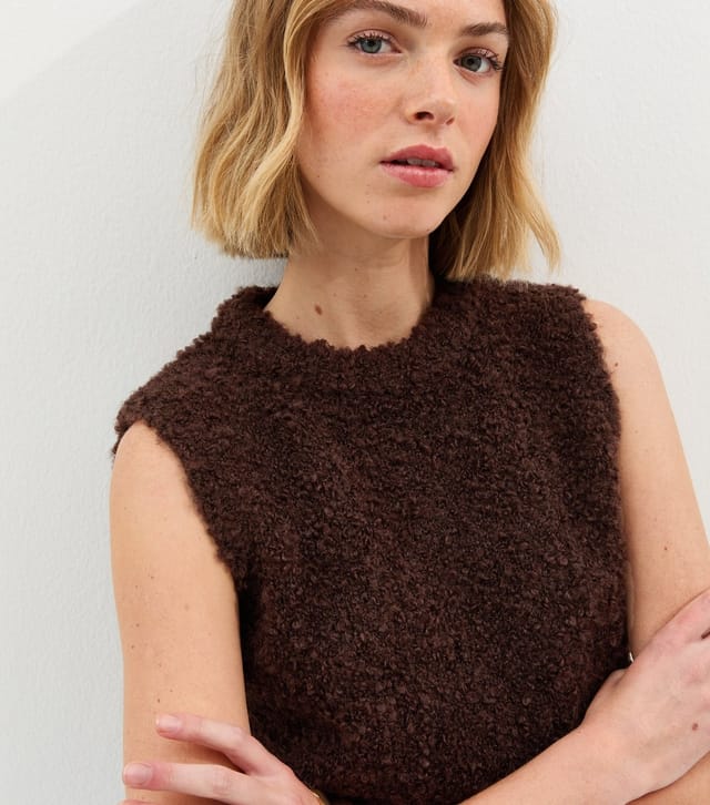 New Look Women's Dark Brown Boucle Textured Knit Tabard Vest New Look - 3