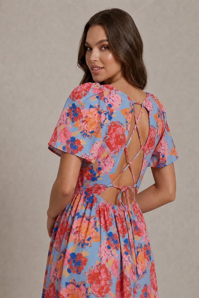 chi chi london Chi Chi London Women's Square Neck Floral Midi Dress in Blue - 2