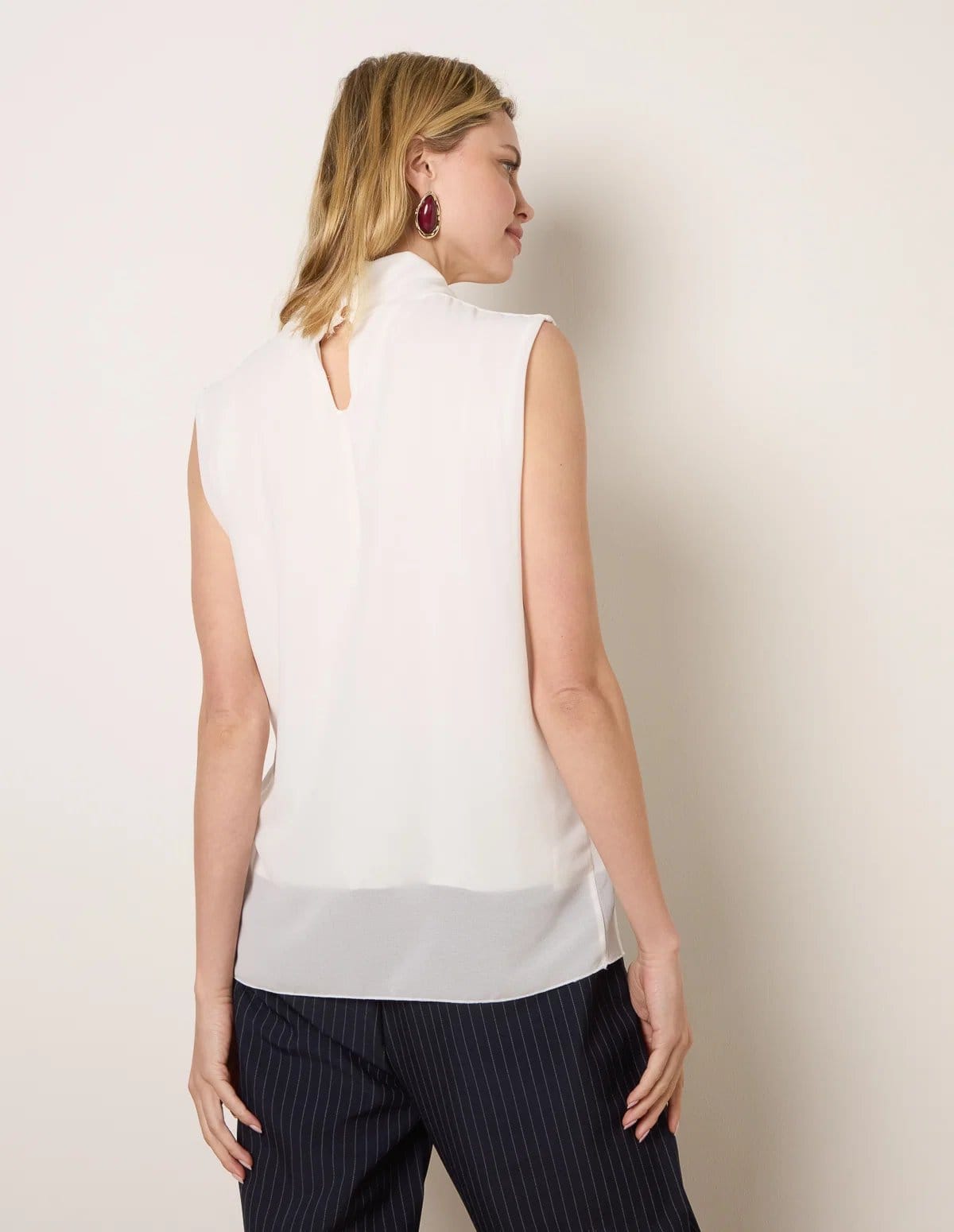Blue Vanilla Sleeveless Cowl Tie Front Chiffon Blouse - 4