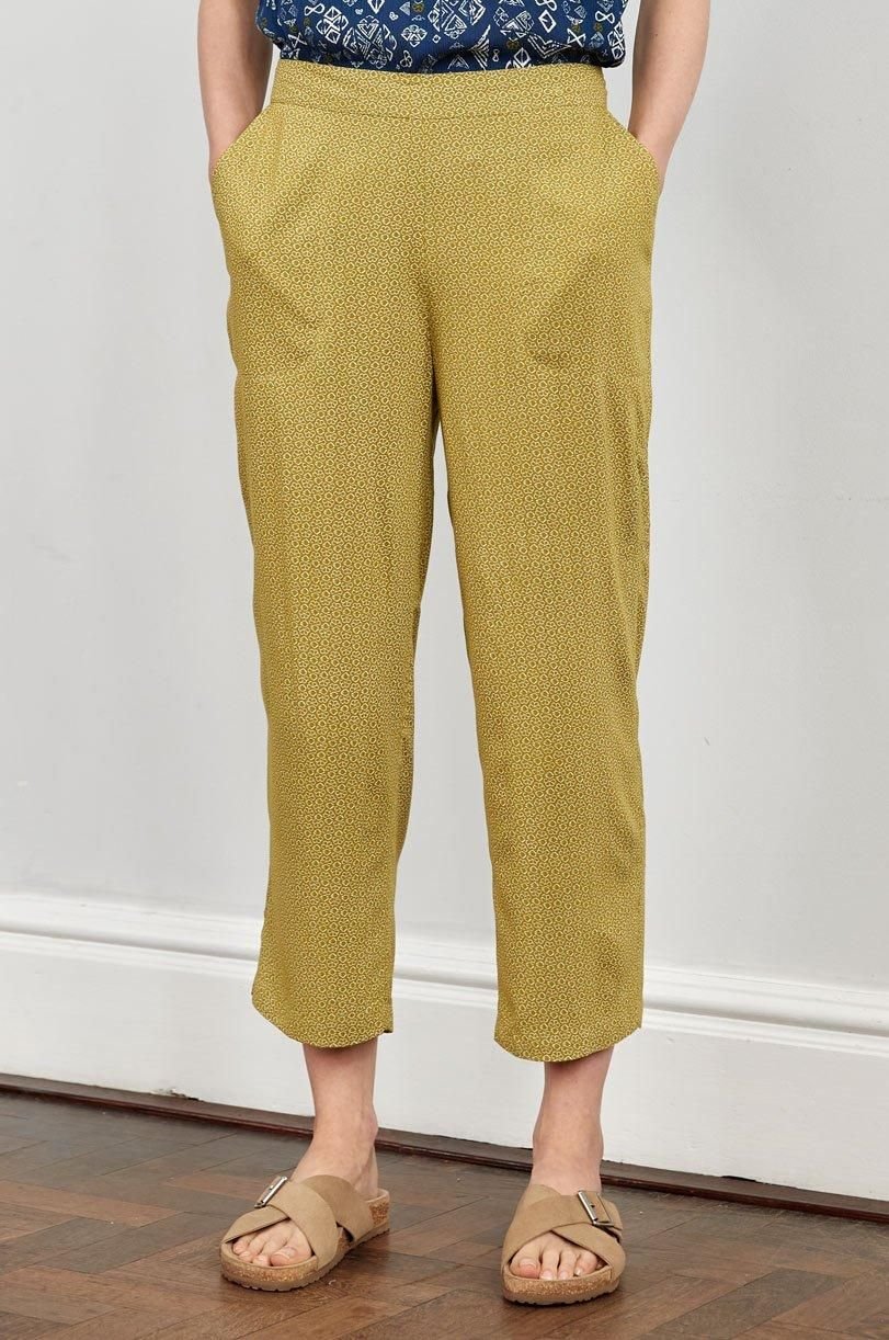 Nomads Clothing Nomads Clothing Women's Viscose Cropped Straight Leg Trouser in Green - 2