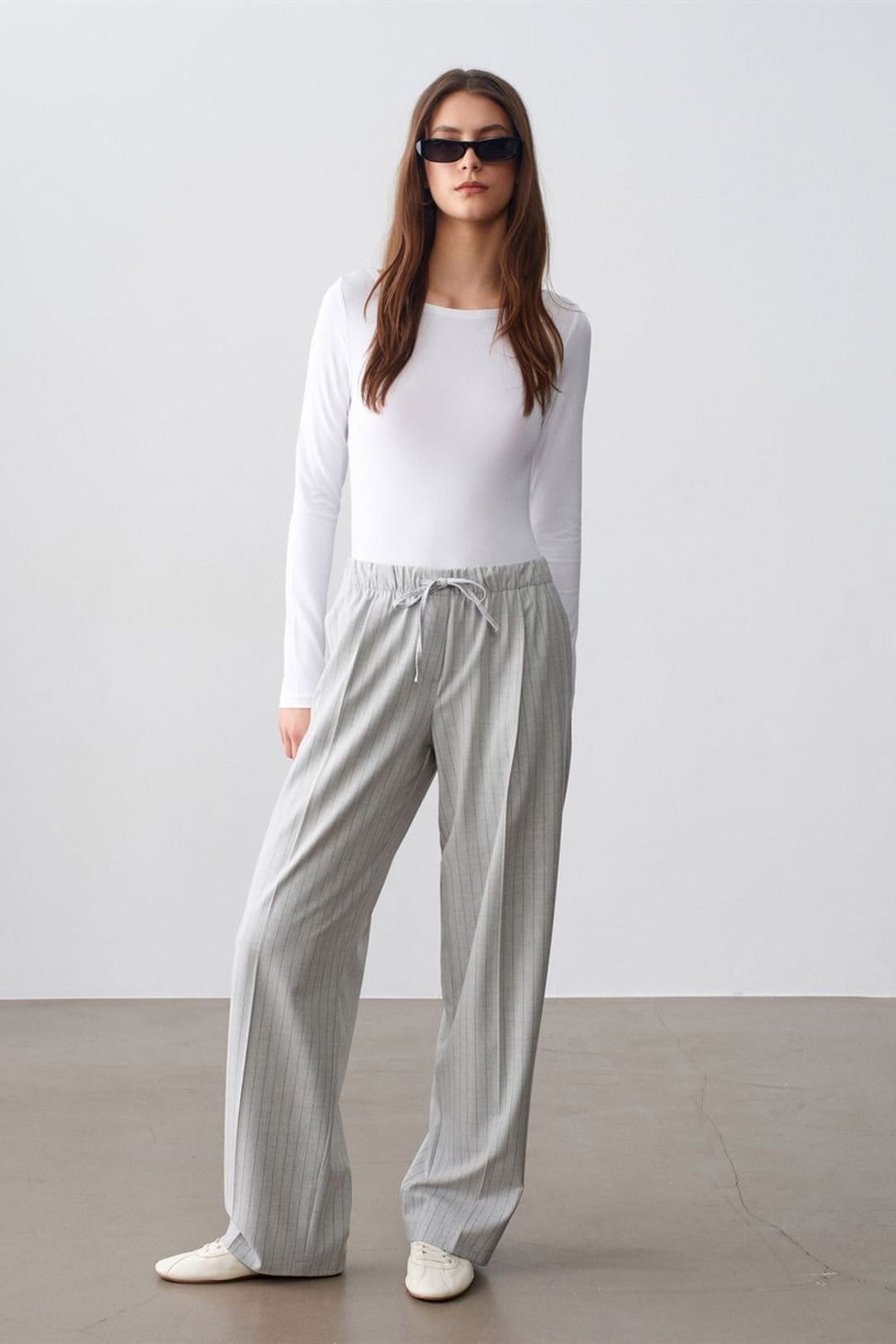 Dilvin Dilvin Women's Striped Wide-leg Palazzo Trousers in Light Grey - 4
