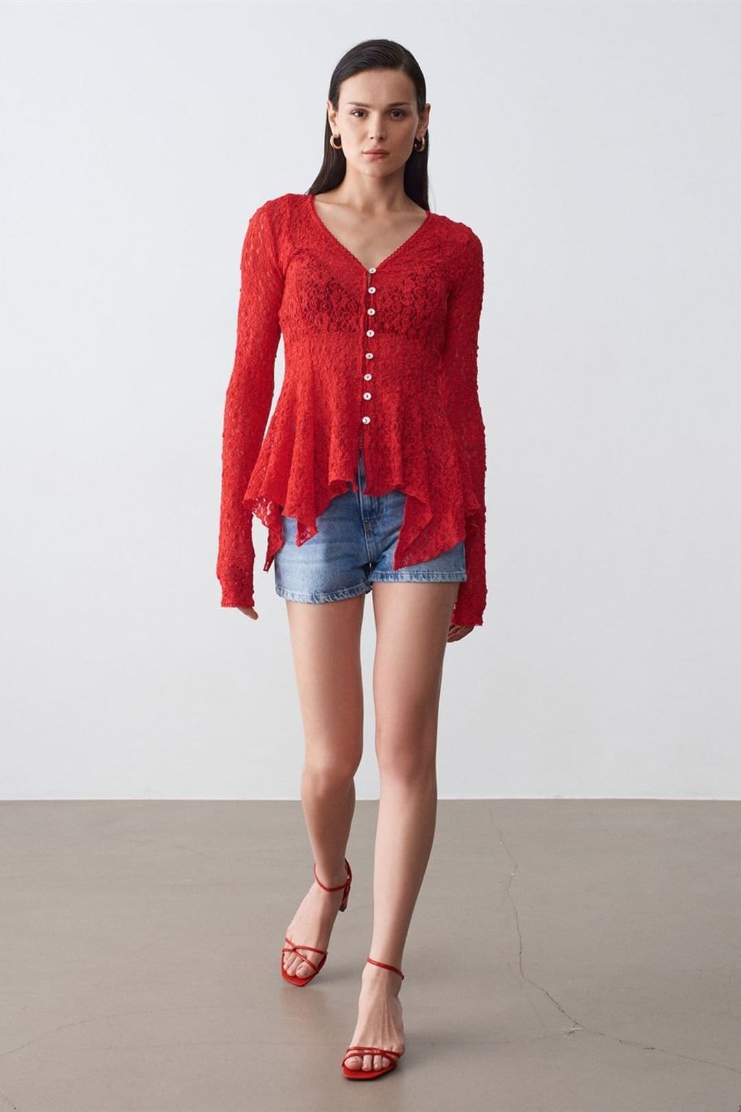 Dilvin Dilvin Women's Lace V-Neck Button Cardigan in Red - 4
