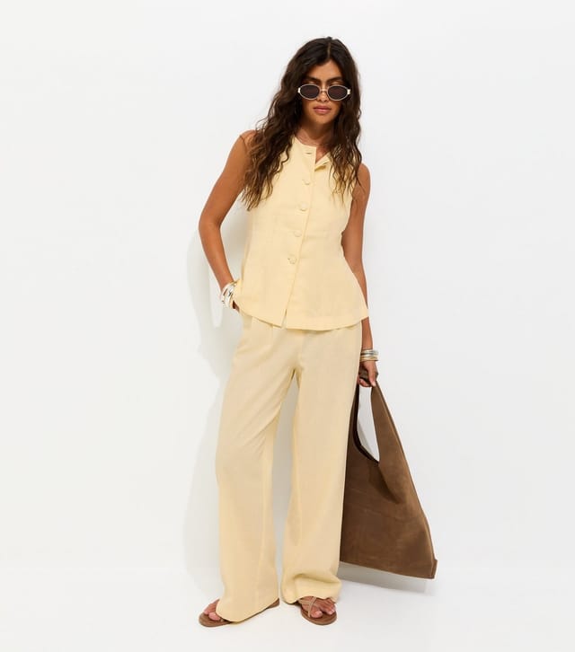 New Look Women's Light Yellow Linen Rich Button Through Peplum Waistcoat New Look - 3