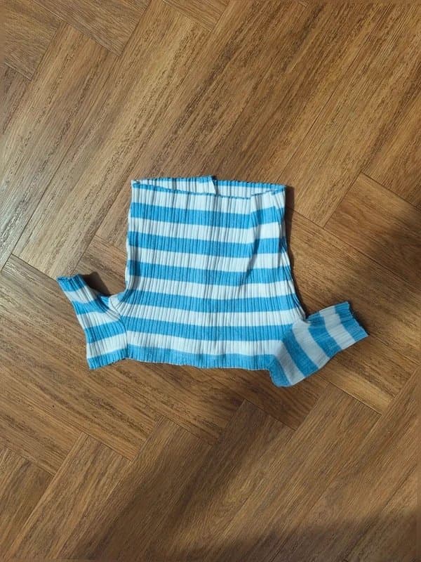 Bershka Button down off the shoulder cropped top