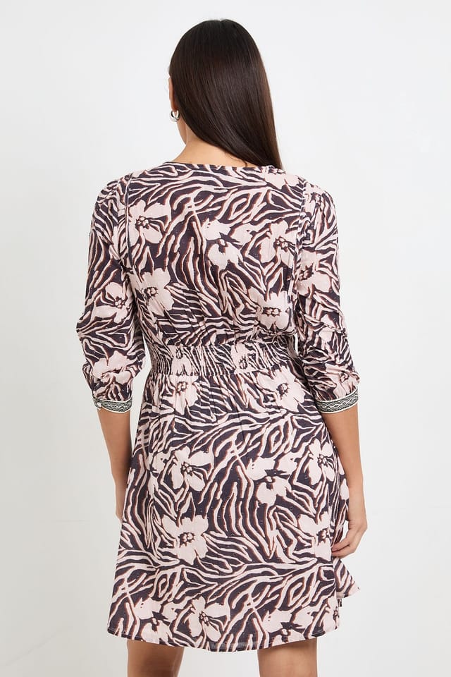 Wallis Wallis Women's Printed Cotton Dobby Shift Dress in Brown - 3