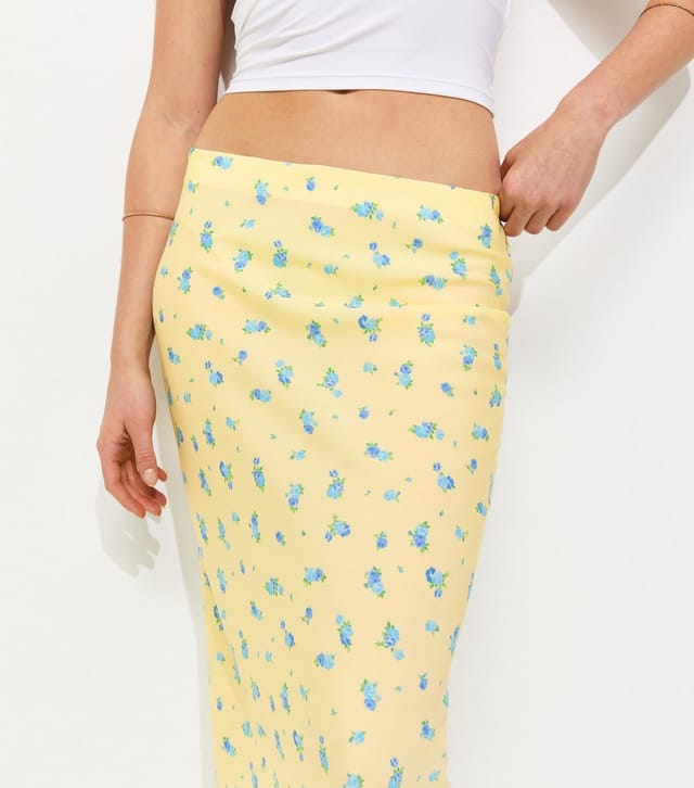 New Look Women's Yellow Ditsy Floral Bias Cut Midi Skirt New Look - 2