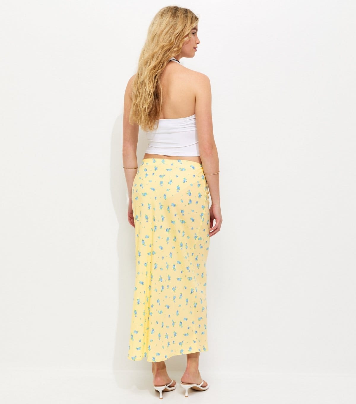 New Look Women's Yellow Ditsy Floral Bias Cut Midi Skirt New Look - 4