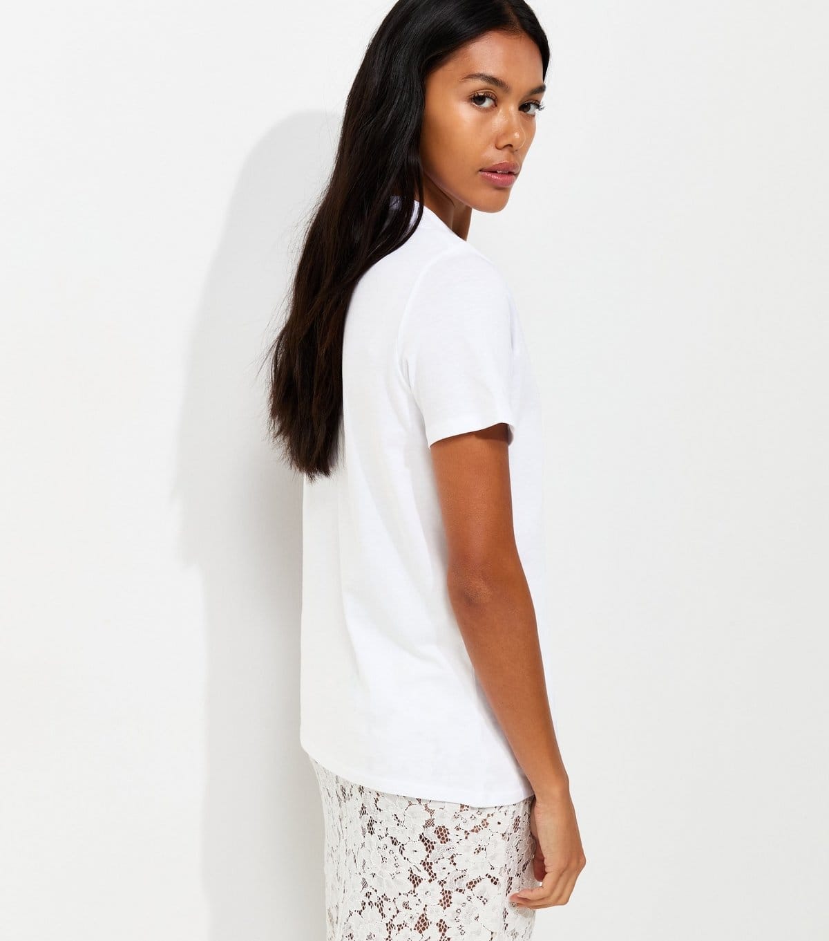 New Look Women's White Cotton Embellished Bride Print T-Shirt New Look - 4
