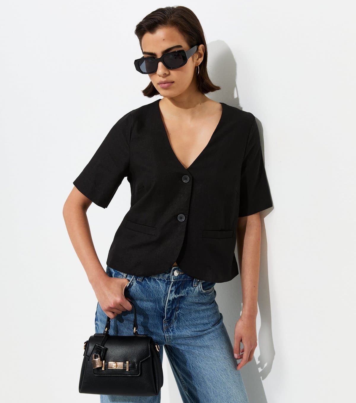 New Look Women's Black Linen-Rich Button Front Top New Look