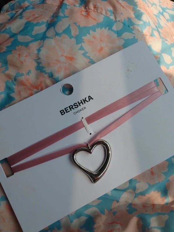 Bershka Bershka heart choker