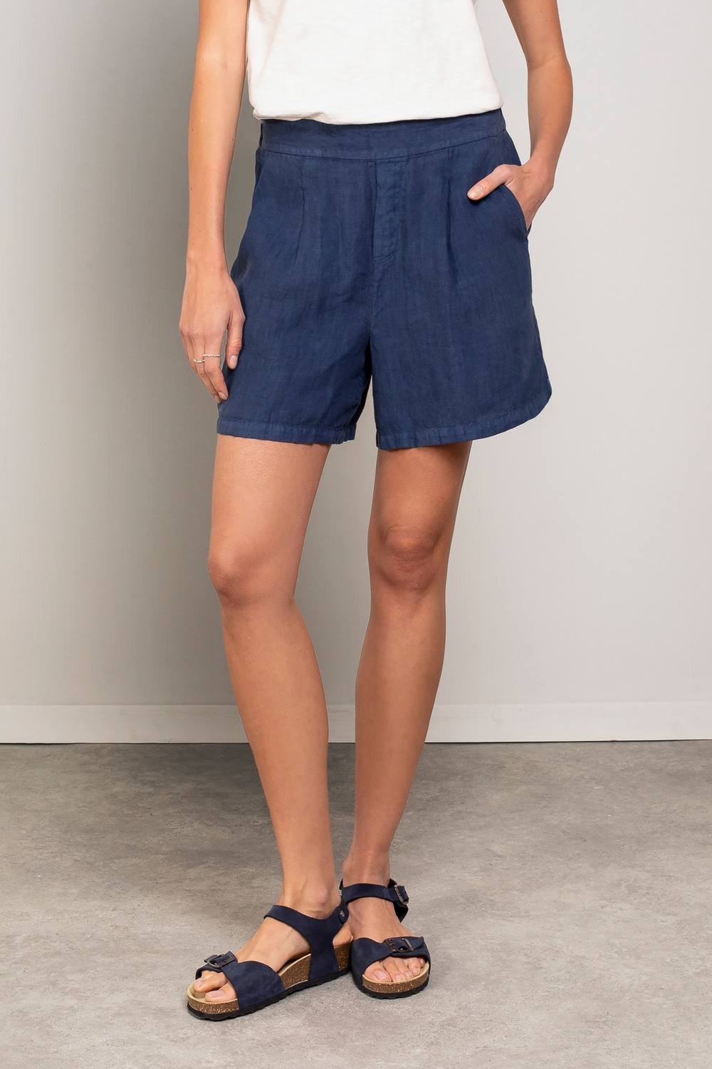 Celtic & Co Celtic & Co Women's Pull On Shorts in Mid Navy - 4