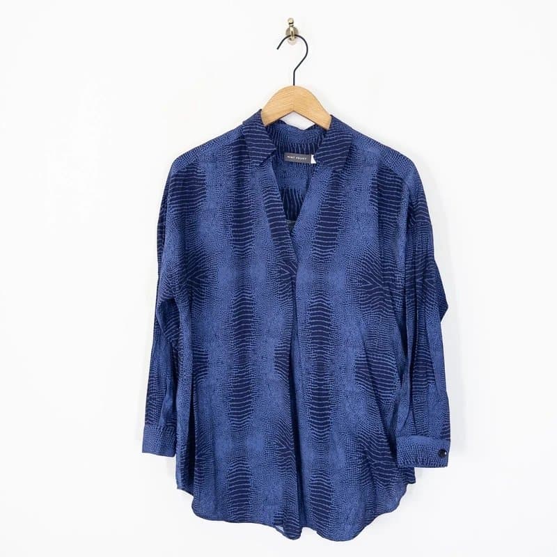 Mint Velvet Mint Velvet Blue Snake Print Blouse Size S 8 10 V Neck Collared Longline Fit