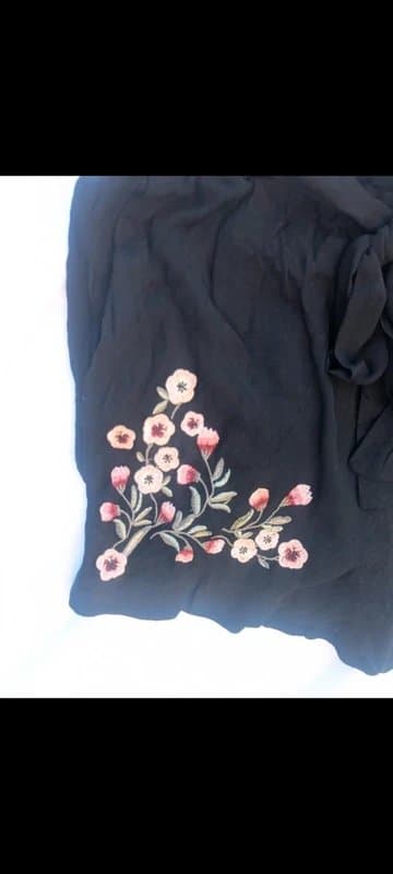 New Look black floral embroidered high waisted shorts size 8